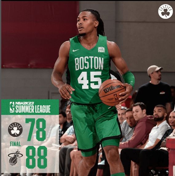 邵佳一刚出任国足主教练就引发热议