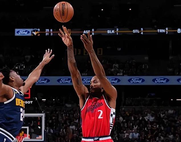 Zeus回应女学生被开除：我没做错任何事但感到很遗憾 女生未提过有男友