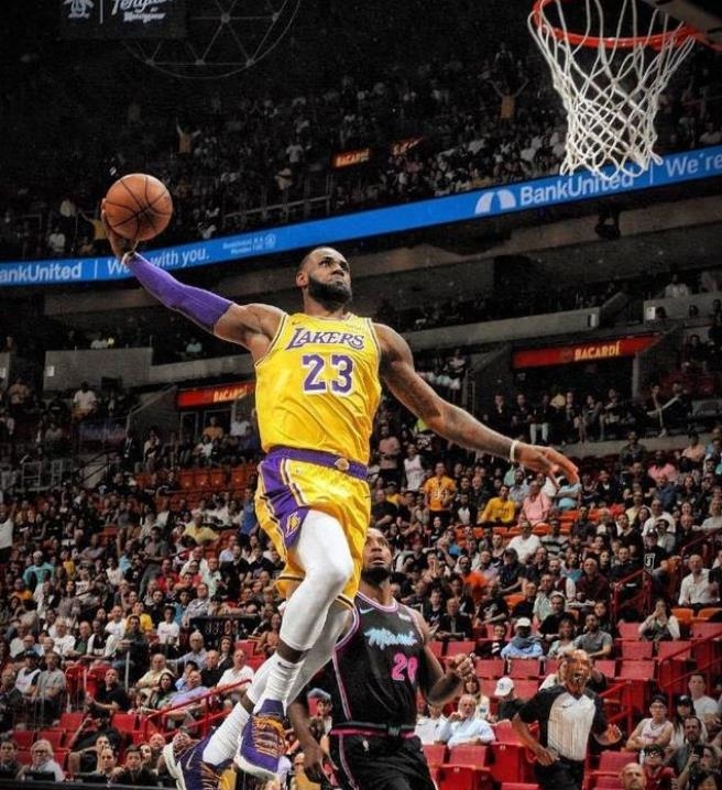 博洛尼亚vs克雷莫内塞：奥尔索利尼、胡安-米兰达首发，瓦尔迪、奥代罗出战