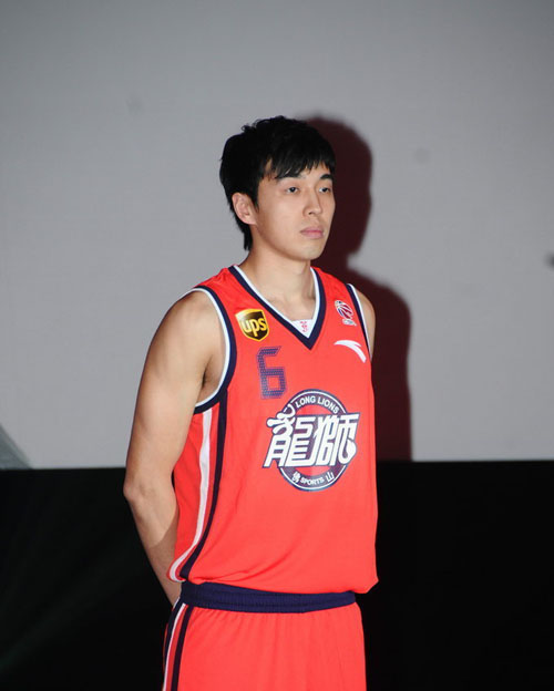 美媒：克林根曾被视为杨瀚森过渡替身 如今已成开拓者建队基石