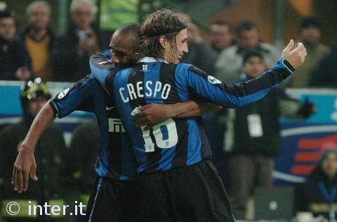 《DNF手游》官方晒夏日套COS：清凉泳装好身材！