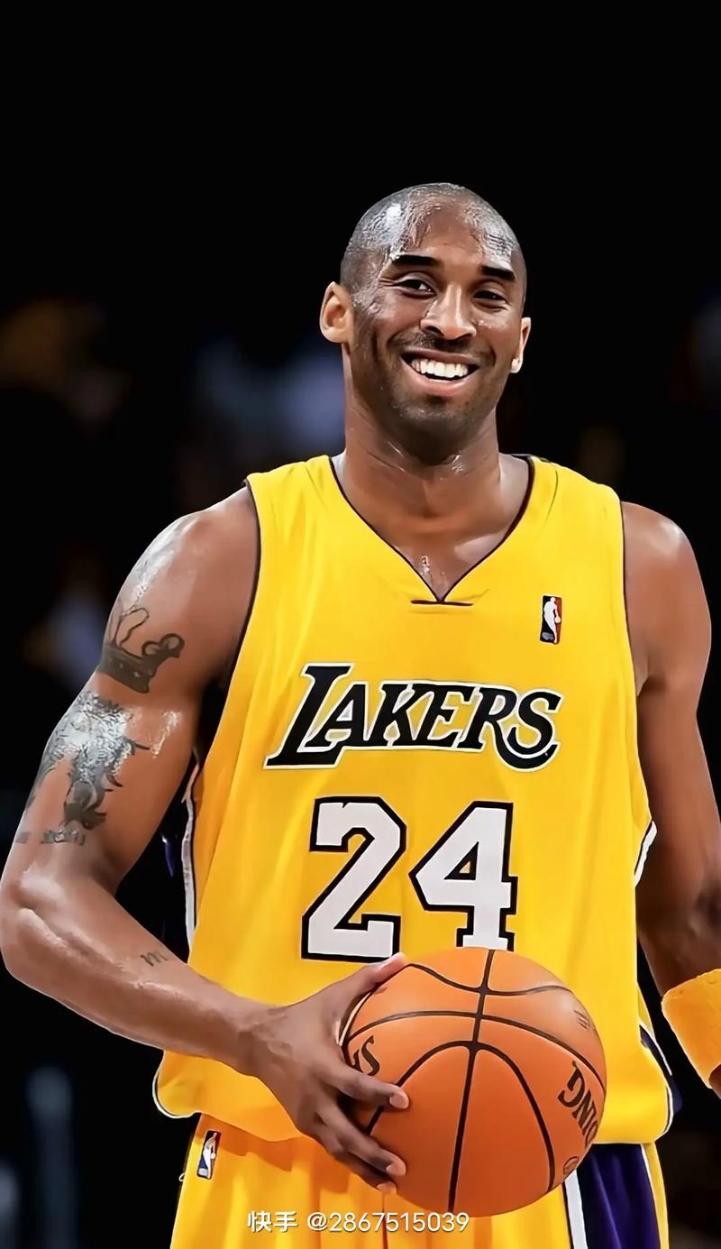 拜伦·布克斯顿展现顶级守备，夺得中外野金手套奖